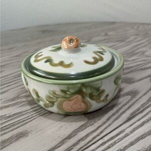Louisville Stoneware 1 Qt Pear Harvest Round Lidded Casserole Dish